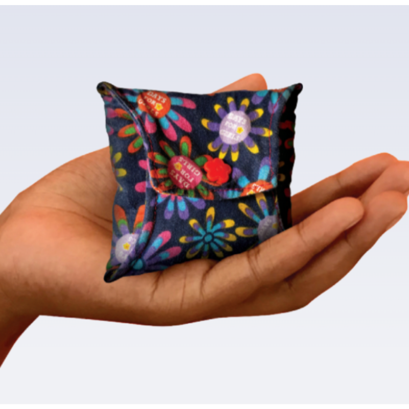 DAYS FOR GIRLS WATERPROOF POUCH
